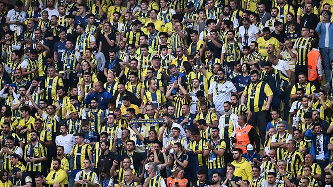 Fenerbahçe taraftarlarına kötü haber: Maça alınmayacaklar!