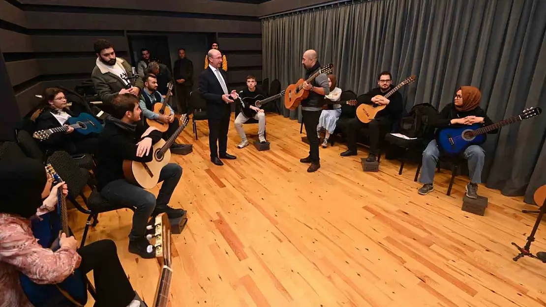 Ferdi Tayfur şarkıları Konya'da seslendirilecek