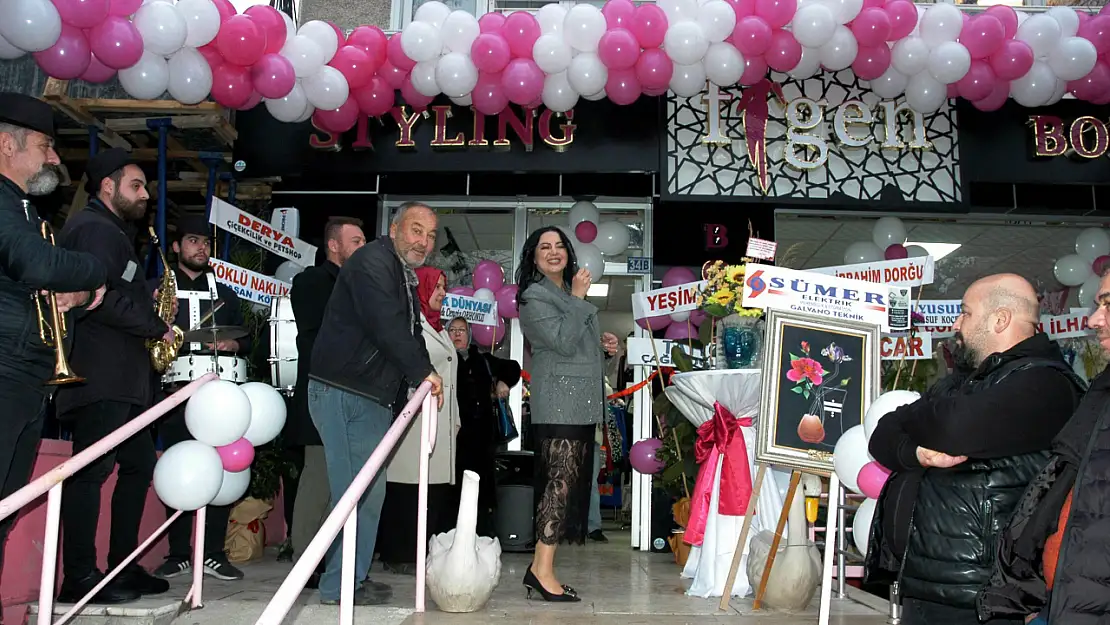 'Figen Styling ' giyim mağazası Feritpaşa caddesinde açıldı