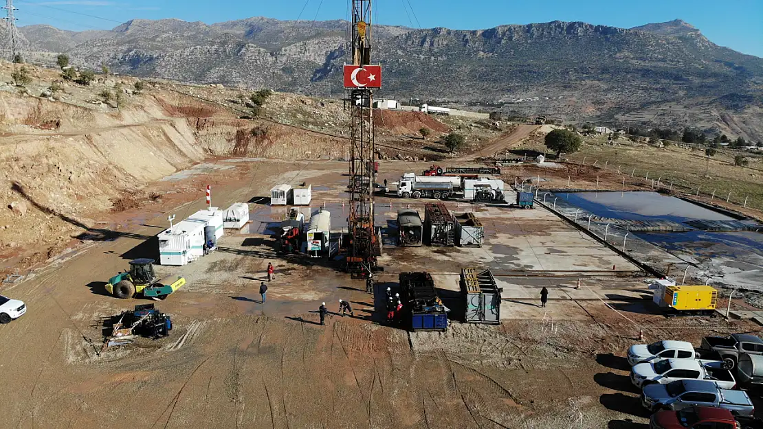 Gabar Dağı'nda 22 kuyudan günlük 27 bin varil petrol çıkıyor