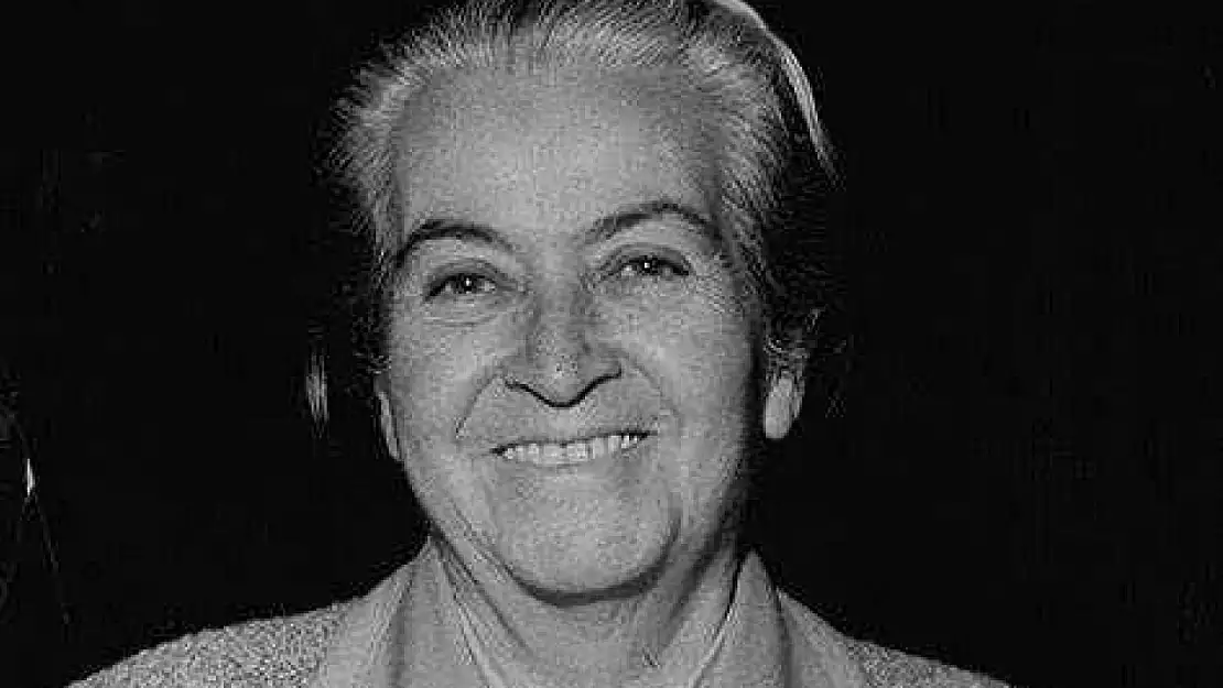 Gabriela Mistral'ın eserlerinin Latin Amerika edebiyatındaki etkisi nedir?