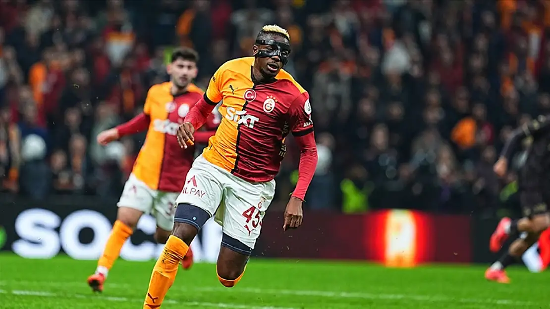 Galatasaray'da 3 oyuncu sınırda!