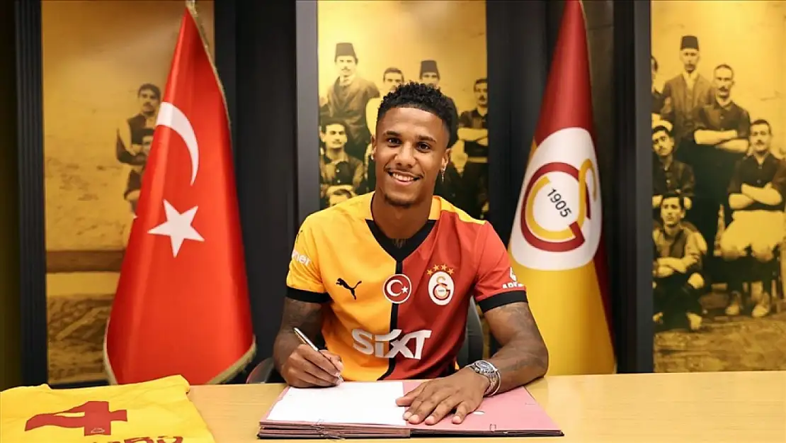 Galatasaray, Ismail Jakobs transferini duyurdu