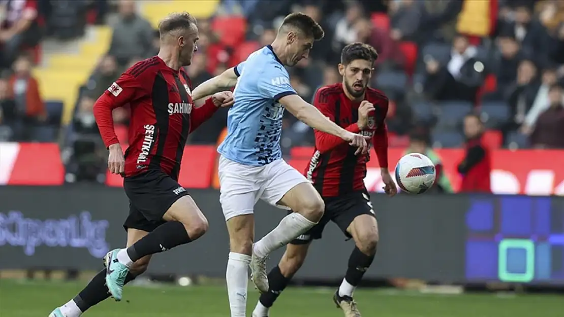 Gaziantep FK, Başakşehir'i Rahat Geçti