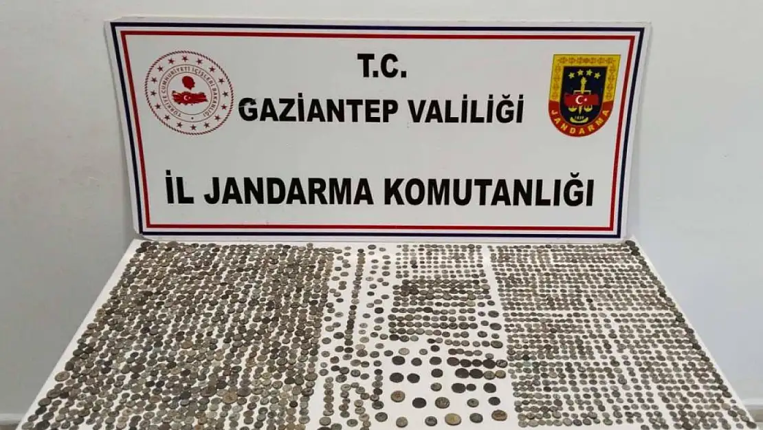 Gaziantep'te Roma dönemine ait 2 bin 51 adet sikke ele geçirildi