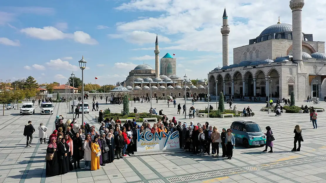 Gençler Kapadokya'da, kadınlar Konya'da