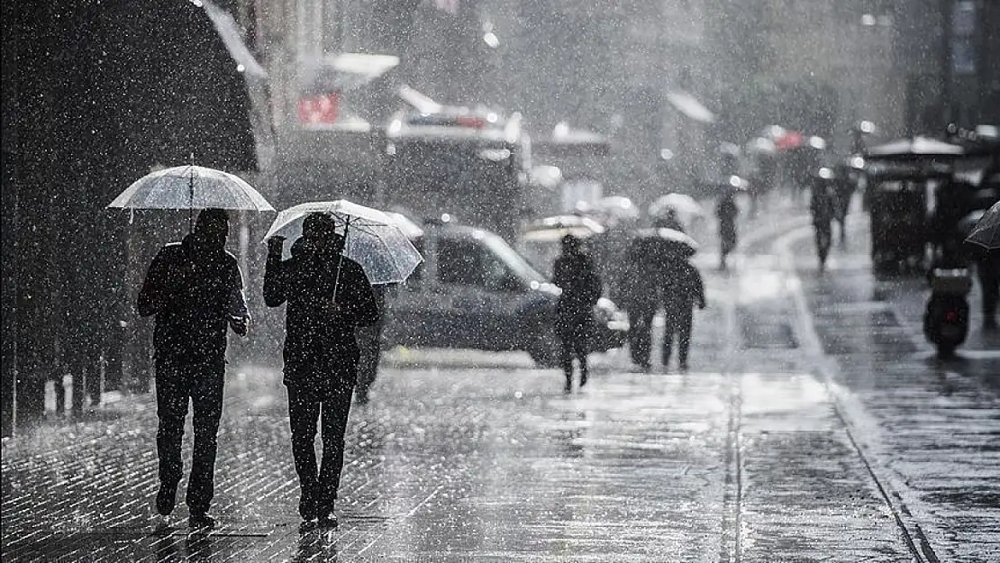 Hafta ortasından itibaren yurt genelinde sağanak yağış bekleniyor