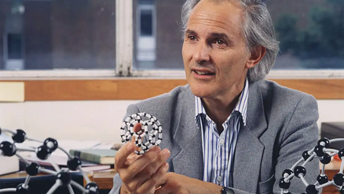 Harold Kroto kimdir ve Fullerene keşfi neden önemlidir?