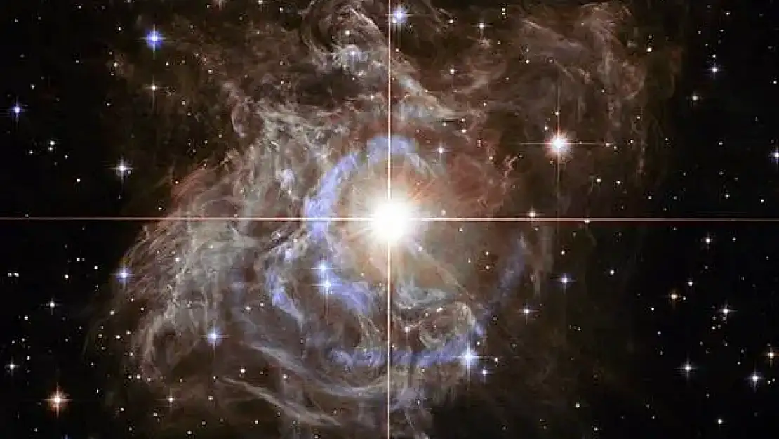 Hubble Yasası'nın kozmik genişlemeye etkileri nelerdir?
