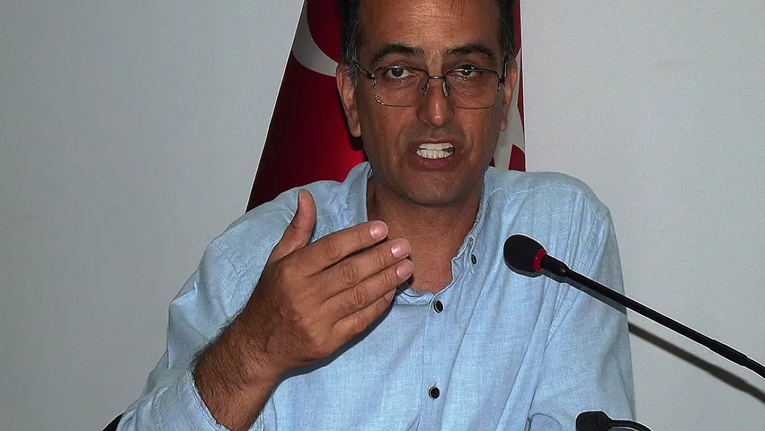 Hüseyin Gademi :'Şehriyar yüzyılın şairidir'