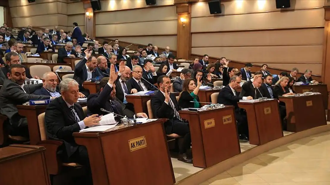 İBB Meclisi'nde Anadolu Yakası'ndaki 14 ilçenin 2023 yılı bütçesi onaylandı