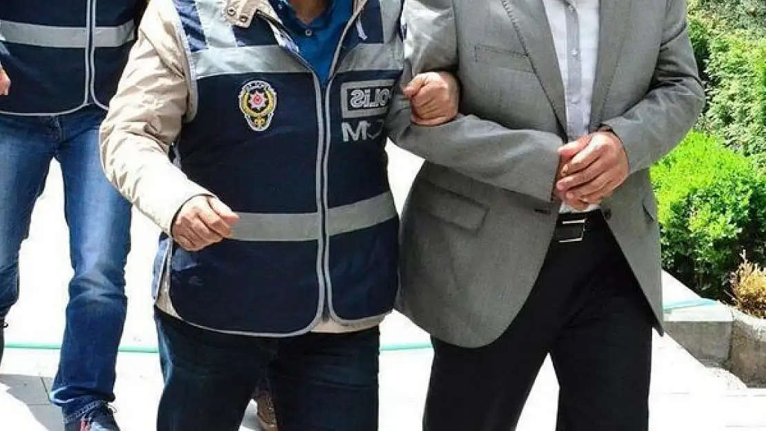 İmam kıyafetiyle kamuya sızdılar! Konya'da sahte diploma operasyonu...