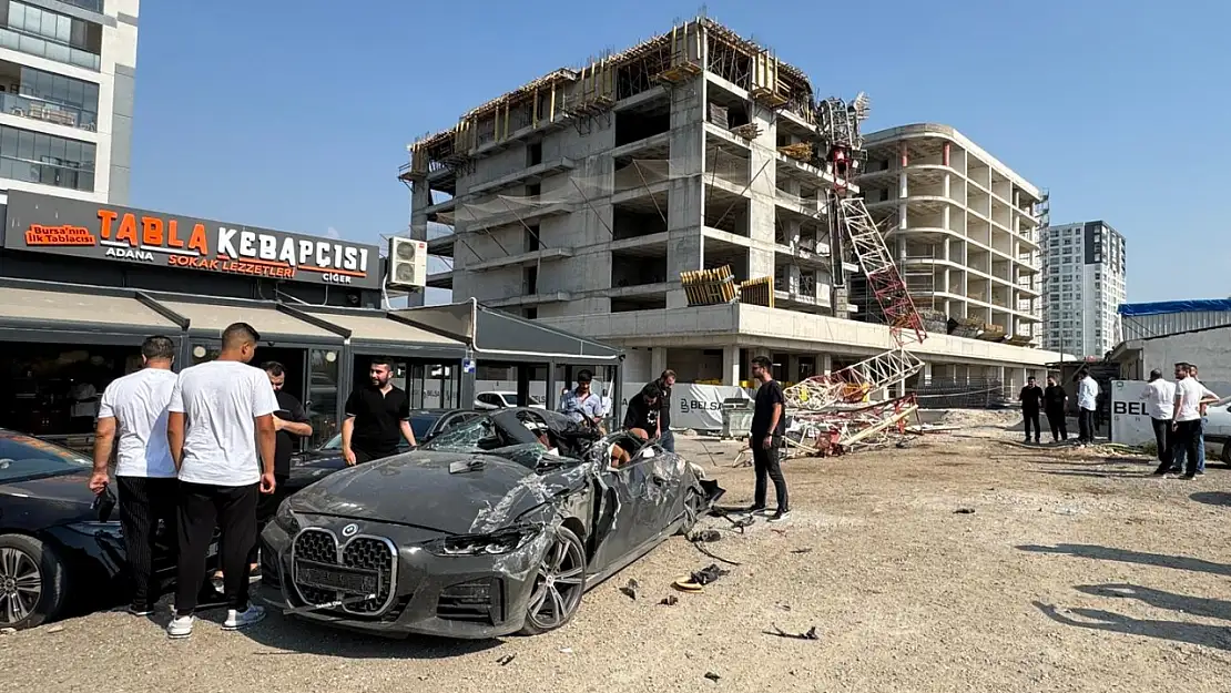 İnşaat vinci devrildi 1 kişi yaralandı