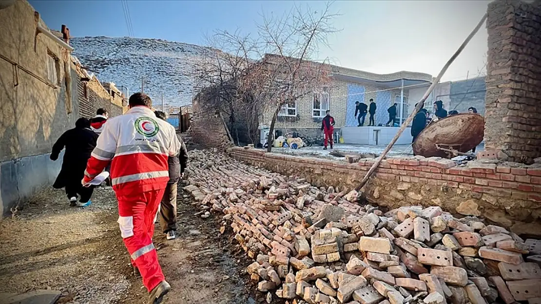 İran'da deprem