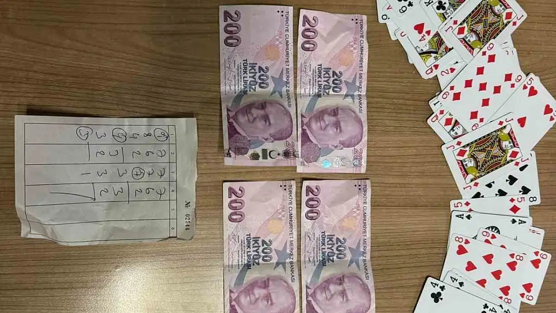 İş yerinde kumar oynayanlara baskın