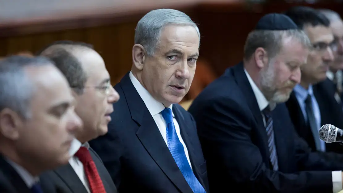 İsrail gazetesinden çarpıcı iddia! Netanyahu Savaş Kabinesinde çökmeler mi başladı!