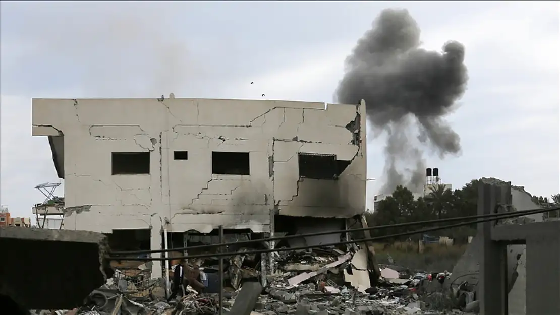İsrail, Gazze'de okula saldırdı: 39 kişi hayatını kaybetti!