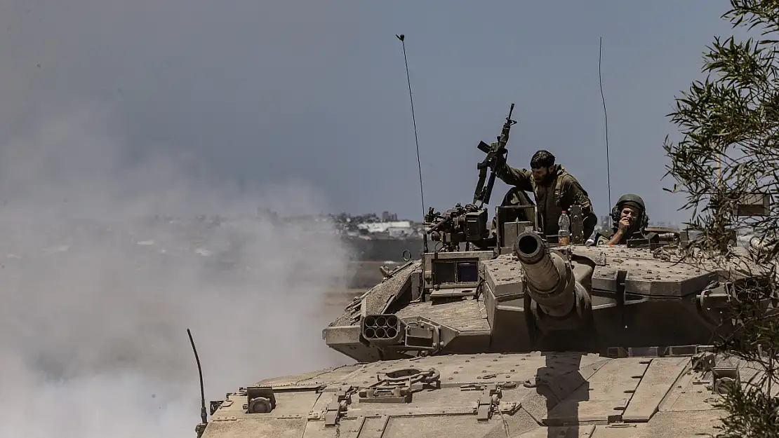 İsrail, Gazze Şeridi'ne Yoğun Saldırılarını Sürdürüyor, Tank Hareketliliği Görüntülendi