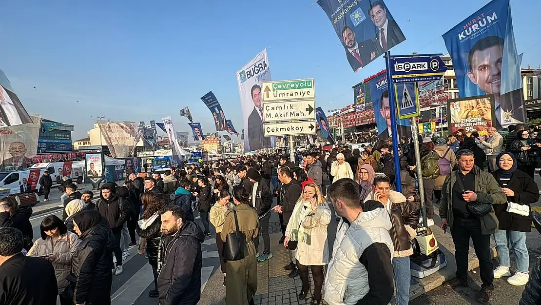 İstanbul'da metro arızalandı: Hayat durdu