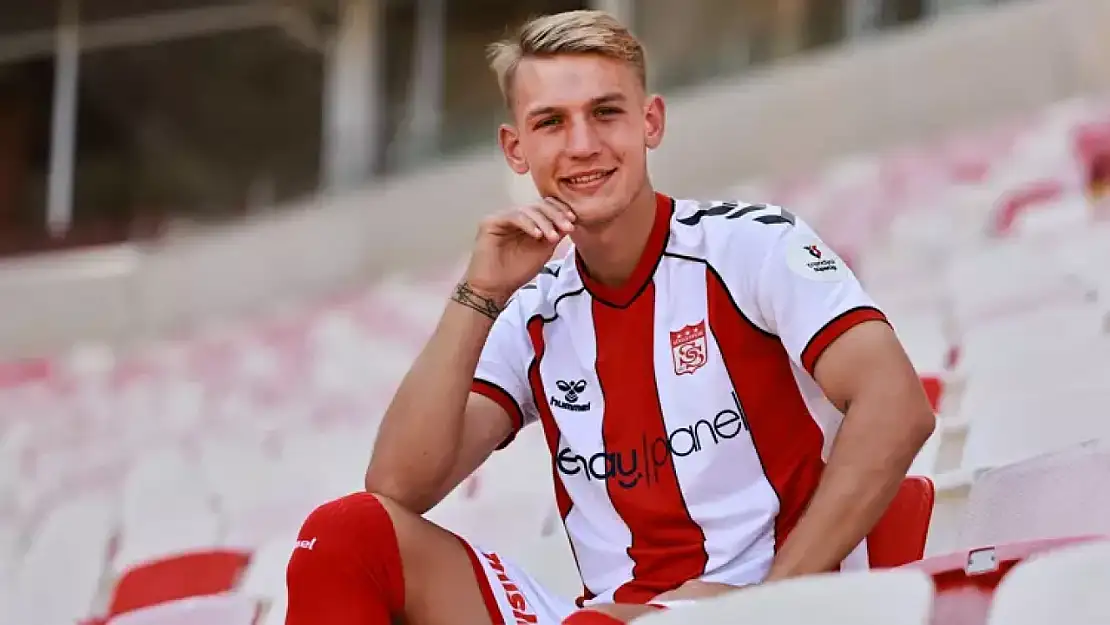 Jan Biegański, Pogoń Szczecin Yolunda! Sivasspor'dan Ayrılan Genç Yıldız Ekstraklasa'ya Dönüyor mu?