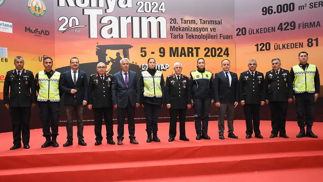 Jandarma Genel Komutanı Orgeneral Arif Çetin, Konya Tarım Fuarı'nı ziyaret etti!