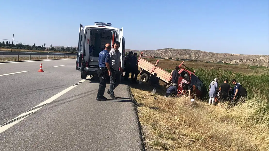 Kamyoneti üzerlerine sürdü: 1 ölü, 5 yaralı