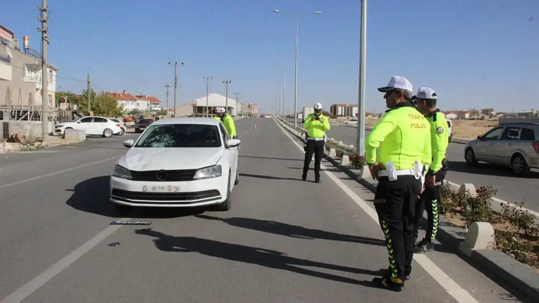 Karaman'da otomobilin çarptığı yaşlı kadın hastanede hayatını kaybetti