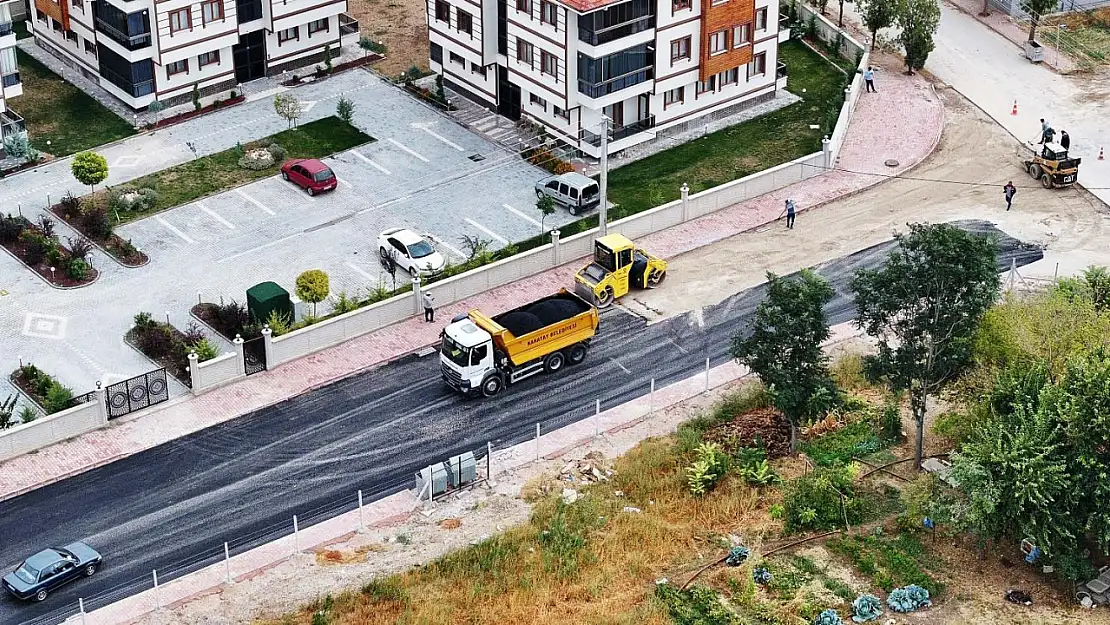 Karatay Belediyesi vatandaşların yaşam kalitesini artırmak için sıcak asfalt seferberliğini sürdürüyor!
