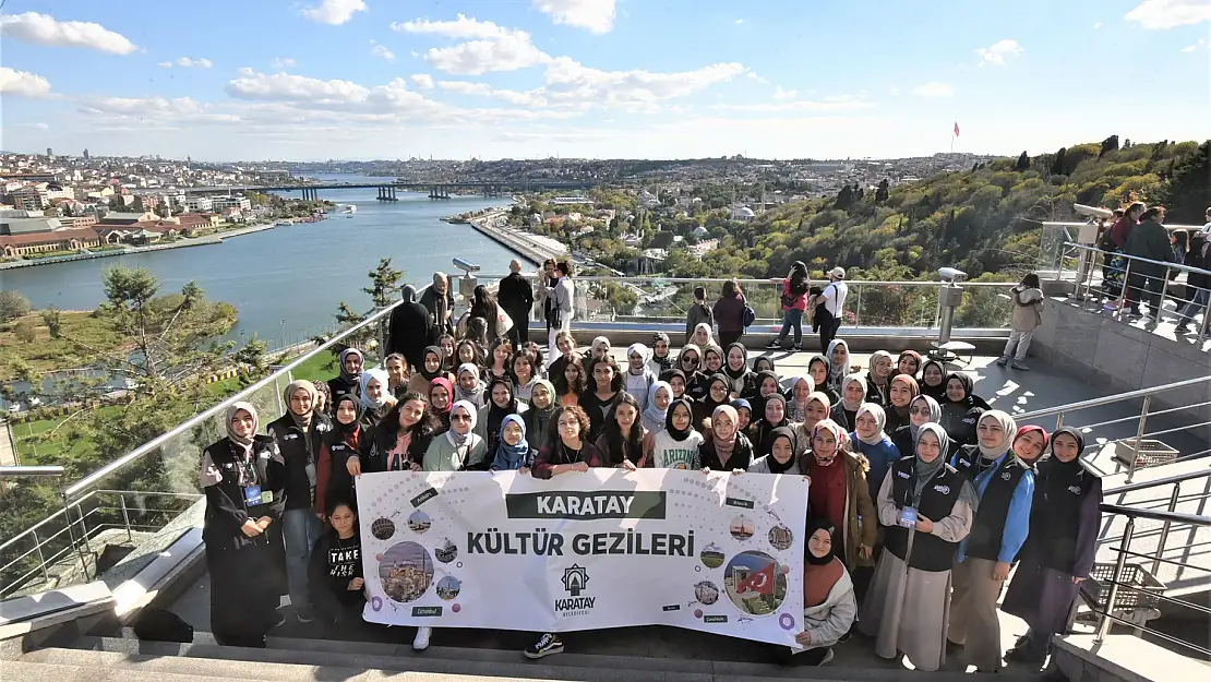 'Karatay Okuyor' Projesinin Başarılı Öğrencileri İstanbul'u Gezdi