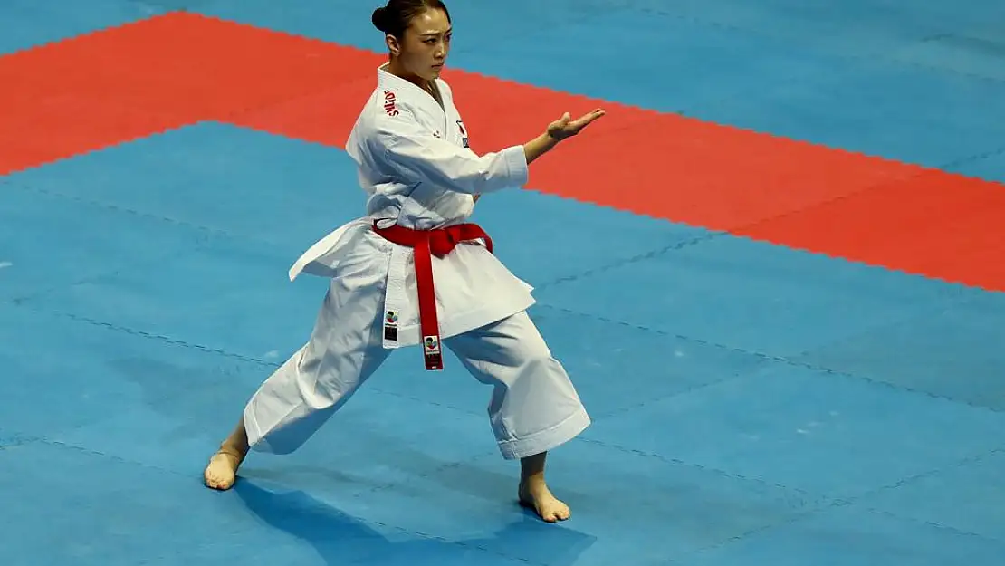 Karate şampiyonası Konya'da başladı