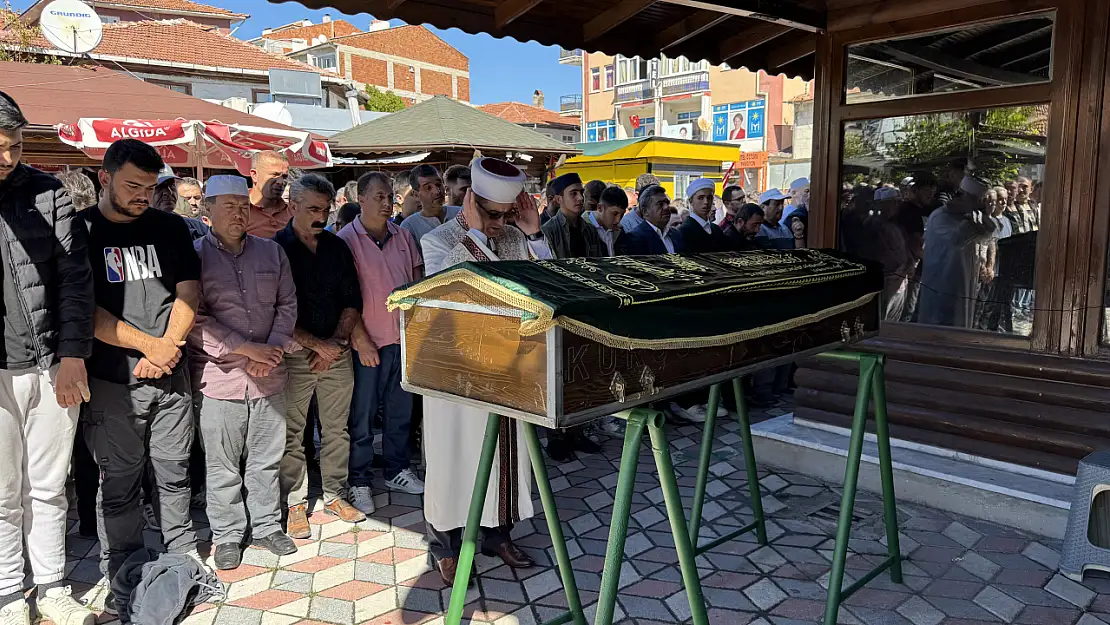 Kaza sonucu hayatını kaybeden 17 yaşındaki çocuk son yolculuğuna uğurlandı