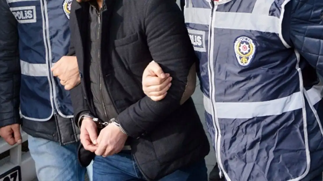 Kendilerini MİT görevlisi diye tanıtıp vatandaşı dolandıran şüpheliler yakalandı