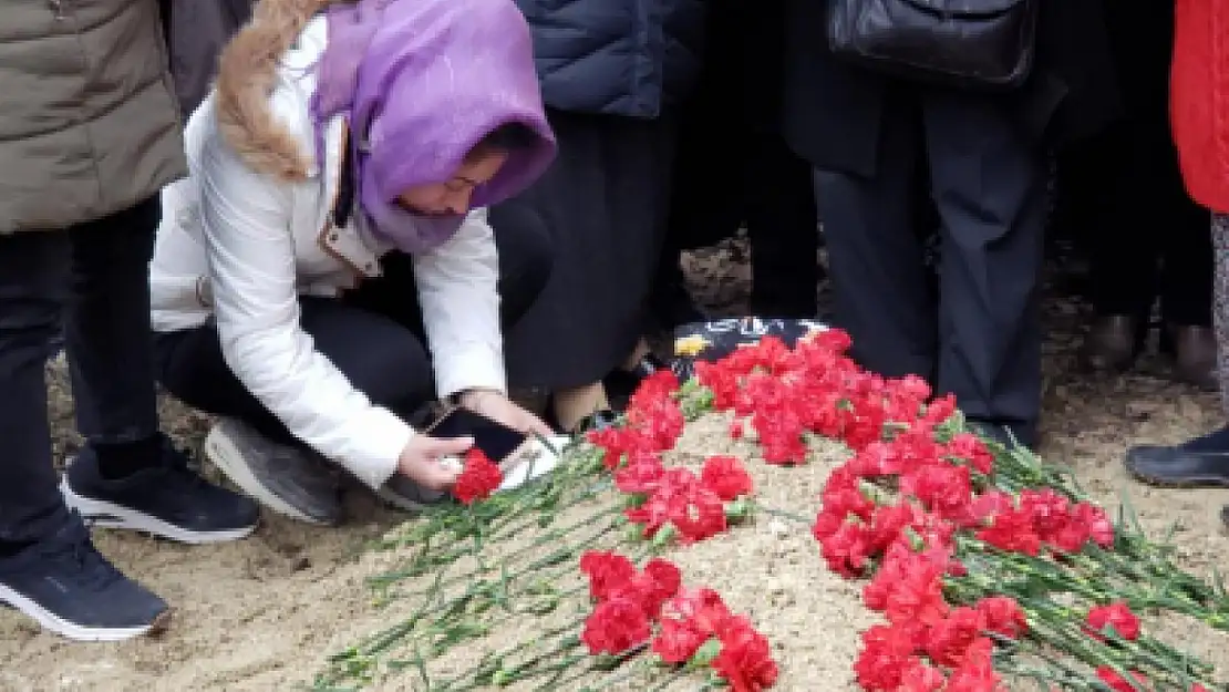 Kocası tarafından vurulan kadın, toprağa verildi