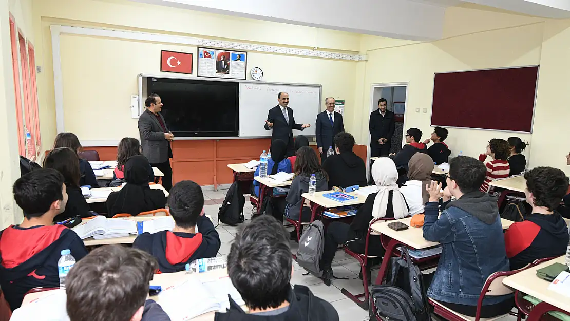 Konya Büyükşehir'in Öğrencilere Eğitim Desteği Başvuruları Başladı