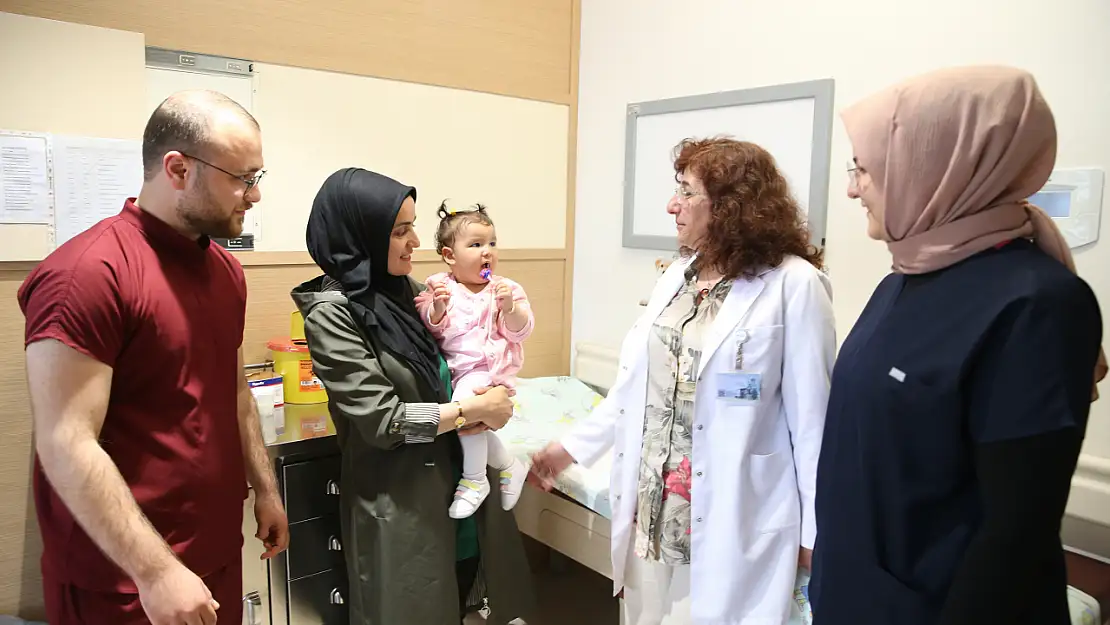 Konya'da 7 aylık bebeğin karnından 400 binde 1 görülen tümör çıktı!