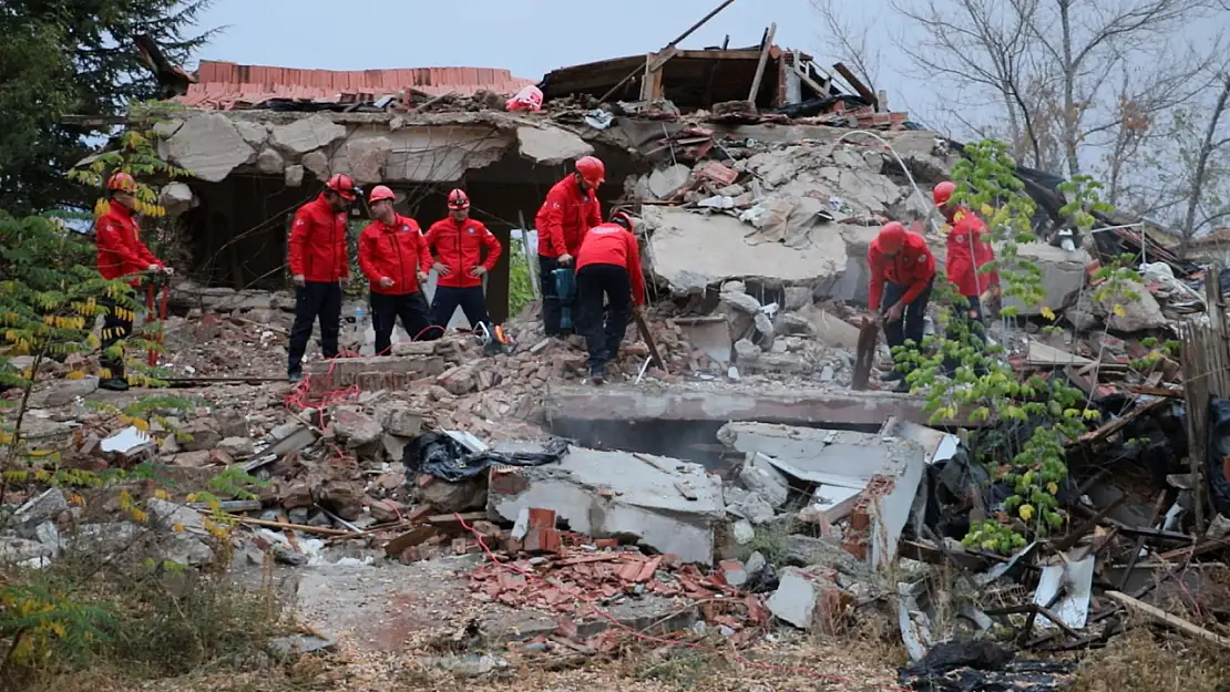 Konya'da arama kurtarma tatbikatı devam ediyor