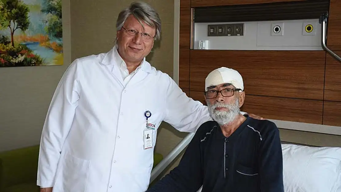 Konya'da bir kişi beynine sıçrayan 3 tümörden 4 saatlik ameliyatla kurtuldu