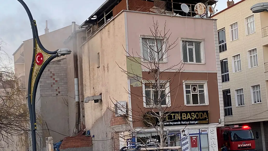  Konya'da bulunan bir işyerinin bodrumunda yangın çıktı! 