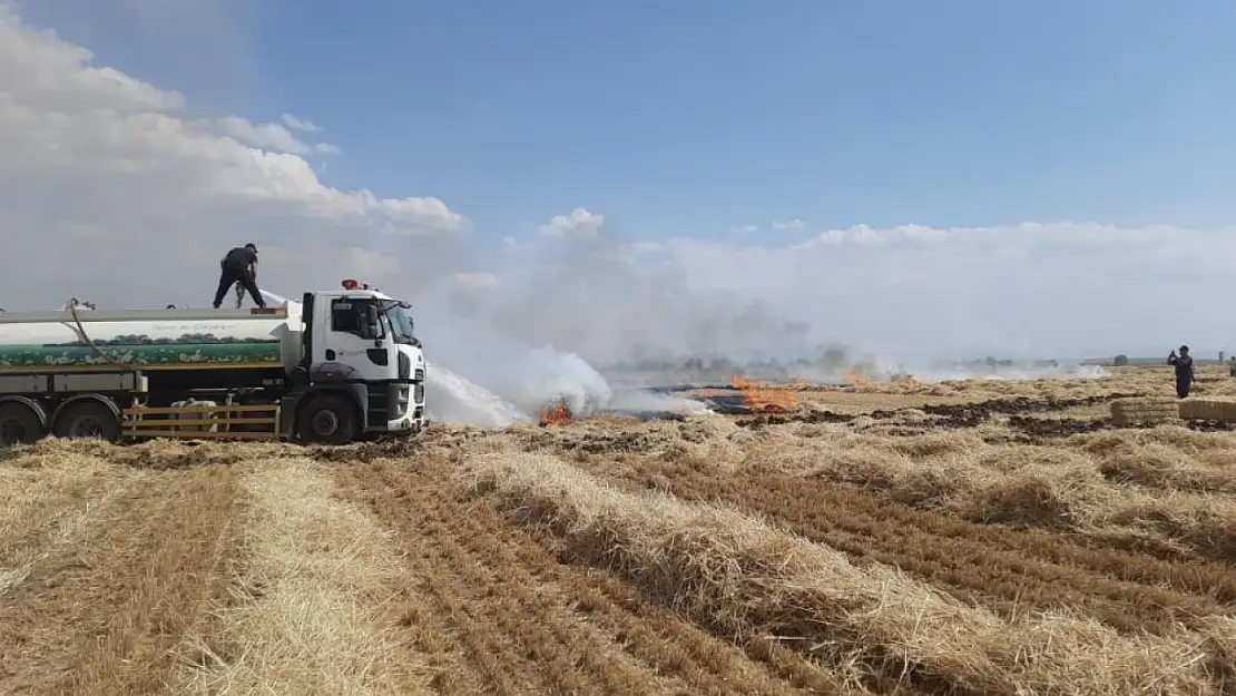 Konya'da çıkan yangında badem ağaçları zarar gördü