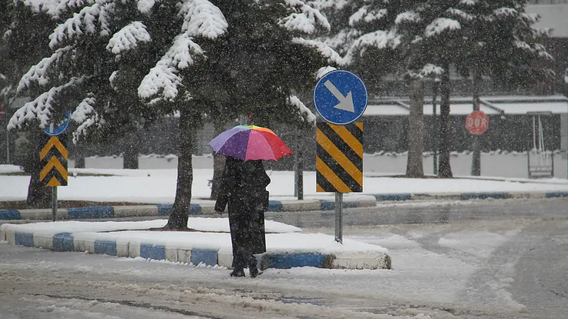 Konya'da dağlara beyaz bereket