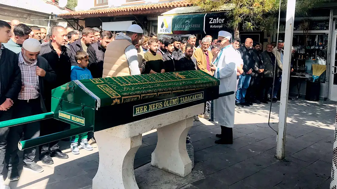 Konya'da düğünde başından vurulan kişi hastanede hayatını kaybetti