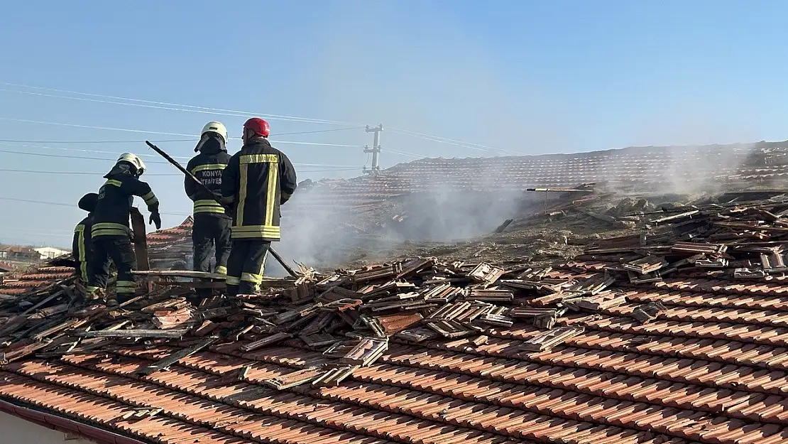 Konya'da evin garajında yangın çıktı