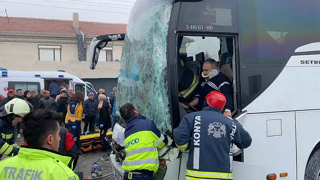 Konya'da feci kaza: 5 yaralı!