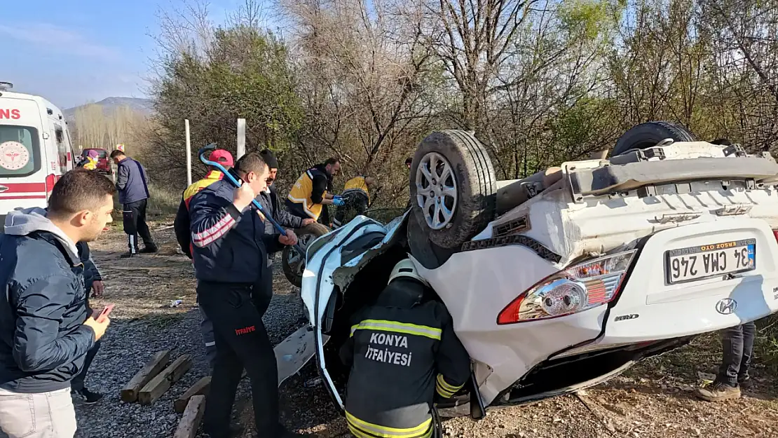 Konya'da feci kaza: devrilen otomobildeki sürücü öldü