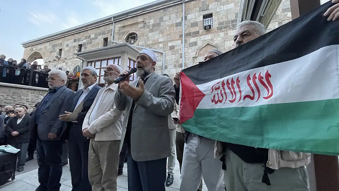 Konya'da Filistinlilere destek gösterisi yapıldı