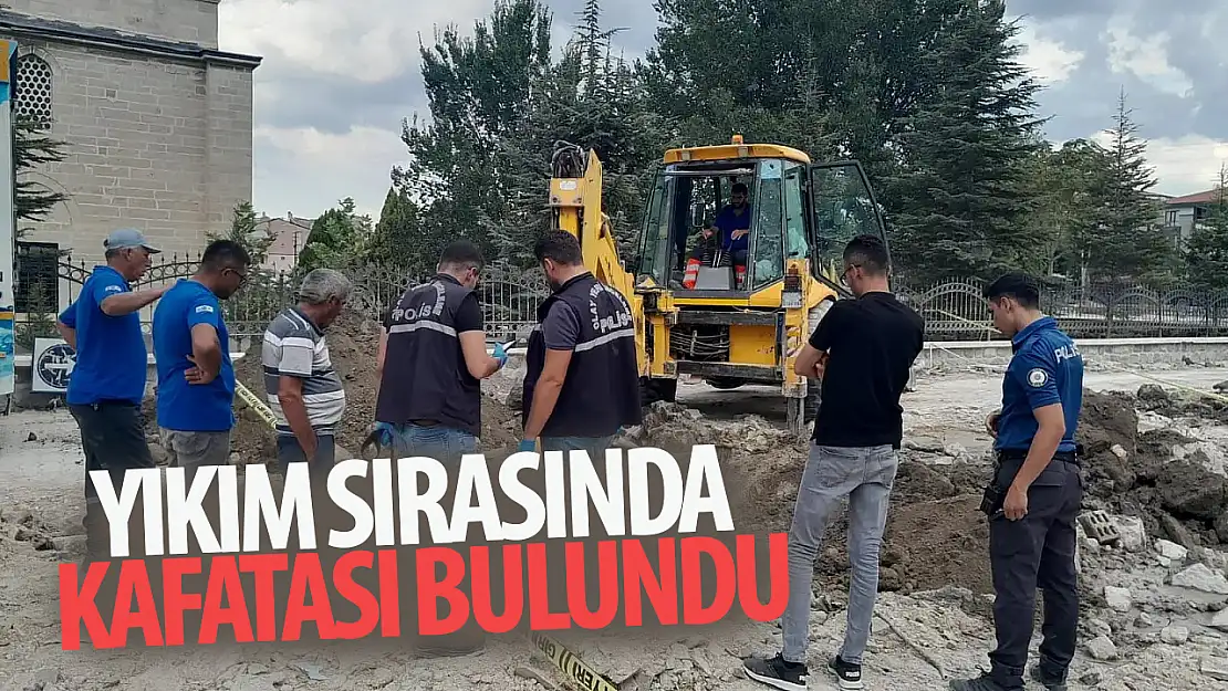 Konya'da film sahnelerini aratmayan olay: Yıkım sırasında kafatası bulundu!