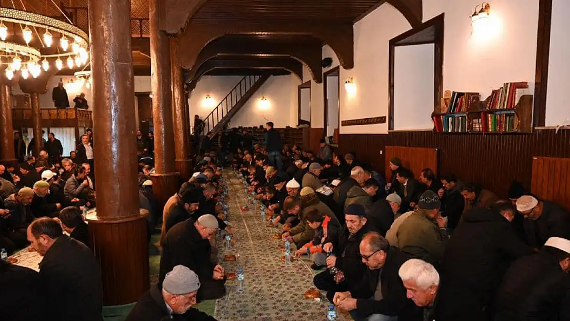 Konya'da Gazze halkı için iftarda buluştular!