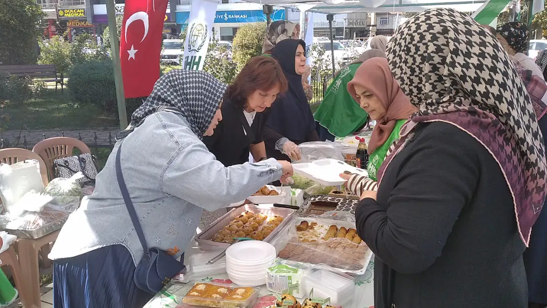 Konya'da Gazze'ye yardım!