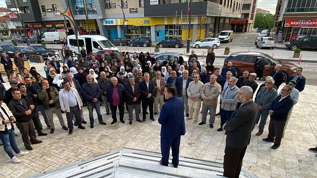 Konya'da hacı adayları dualarla uğurlandı