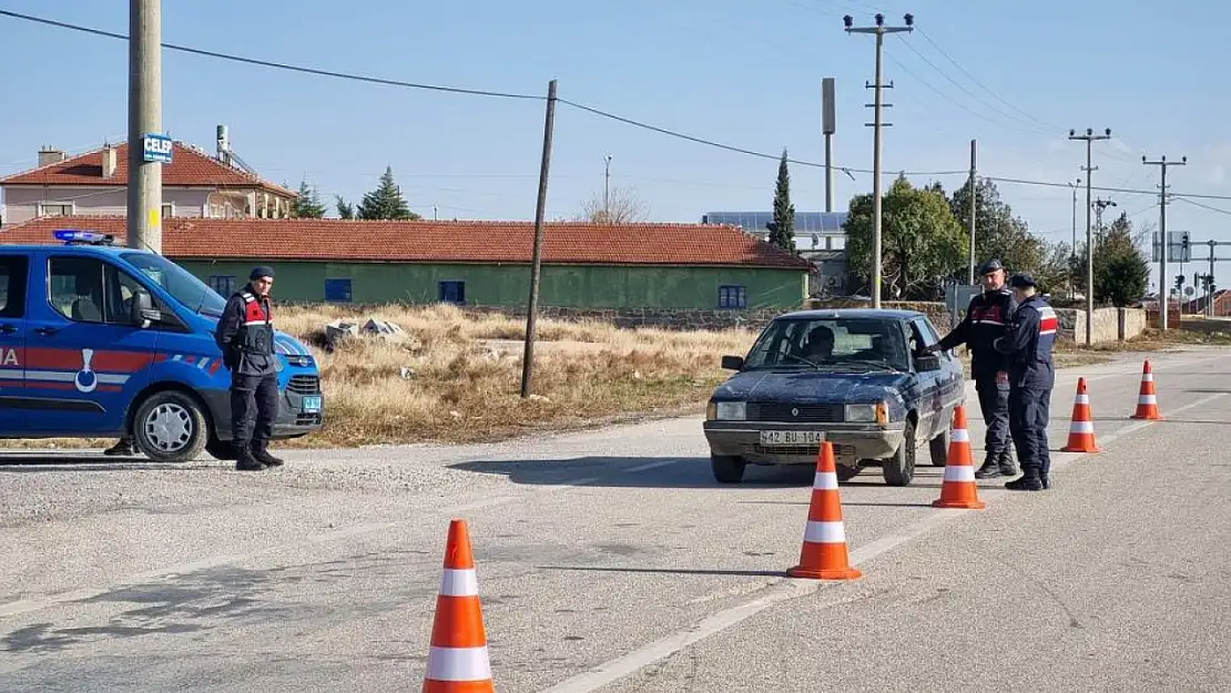 Konya'da jandarmadan asayiş uygulaması!